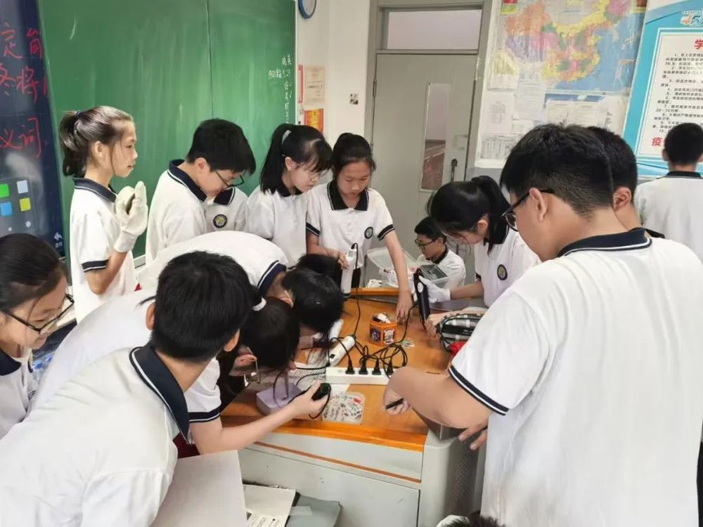 科技周四重奏 朝阳校园涌动科创潮(图1)