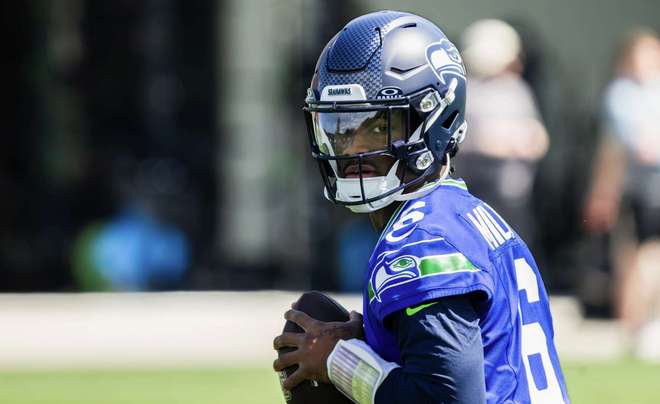 美国NFL海鹰队新秀称将引入VR训练提升赛场决策能力(图1)