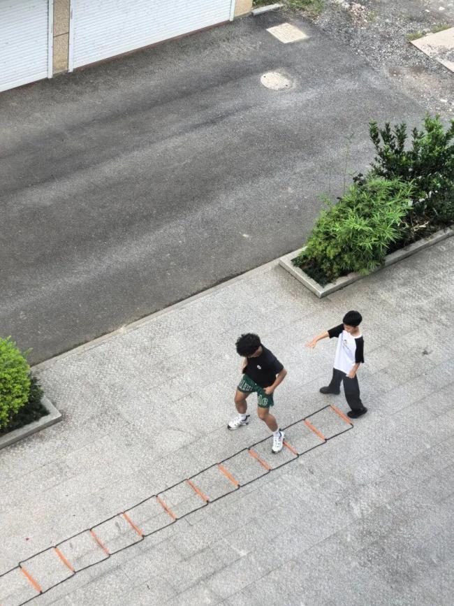 小伙月入两万元 这种新型“外卖”火了 体育培训上门服务(图2)
