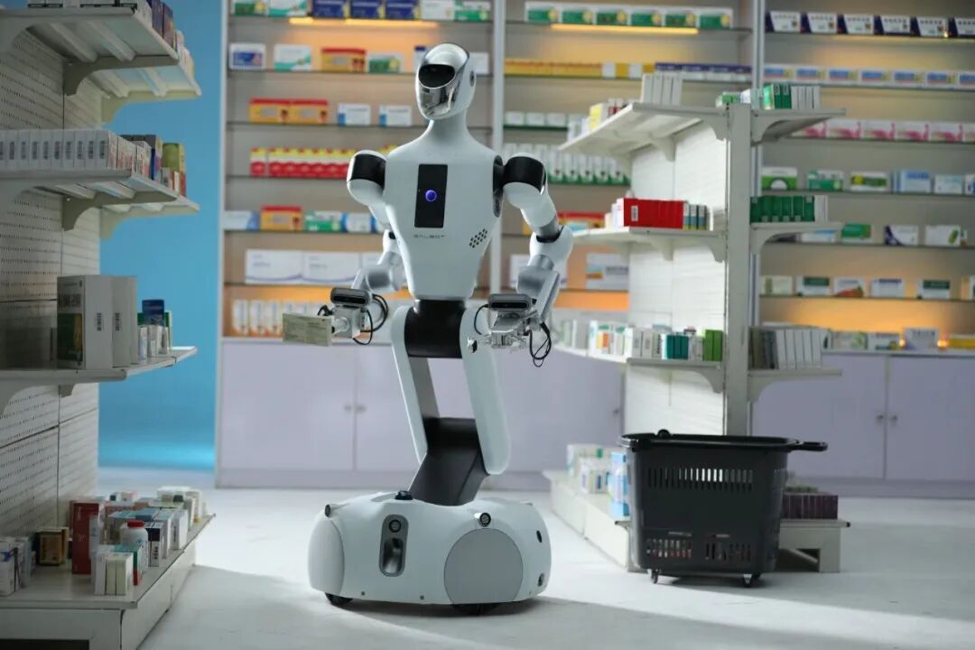 春晚节目里给沈腾递水机器人新贵估值超200亿!(图9)