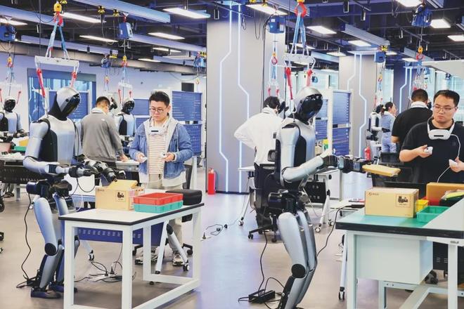 全省首个异构机器人训练场产出首批产品(图1)