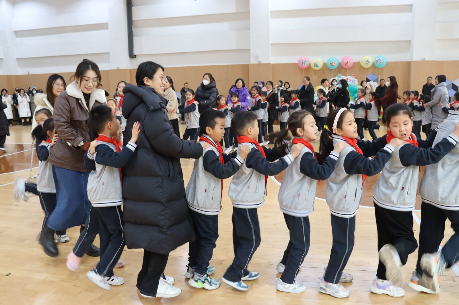 强体、明眸、健心！济南高新区全方位守护青少年健康成长_泉城新闻_大众网(图2)