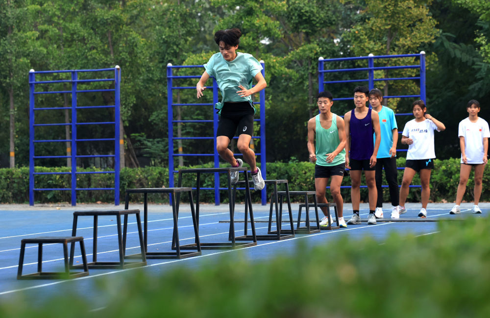 吕文扬体育之星深耕体能训练助力状态提升(图1)