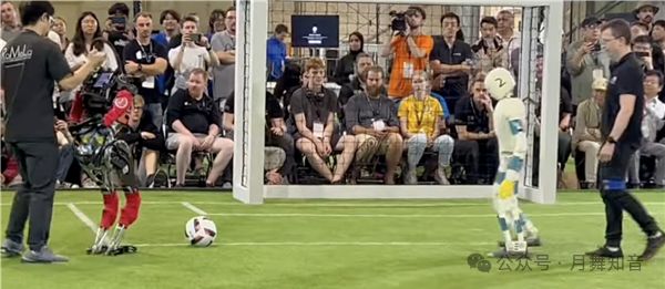 国产机器人最新进展竟然是踢足球？中国足球能进“世界杯”了！(图3)