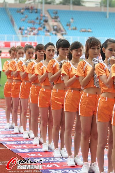 激情四溢！粤BA赛场上的城市篮球狂欢与文化交融(图1)