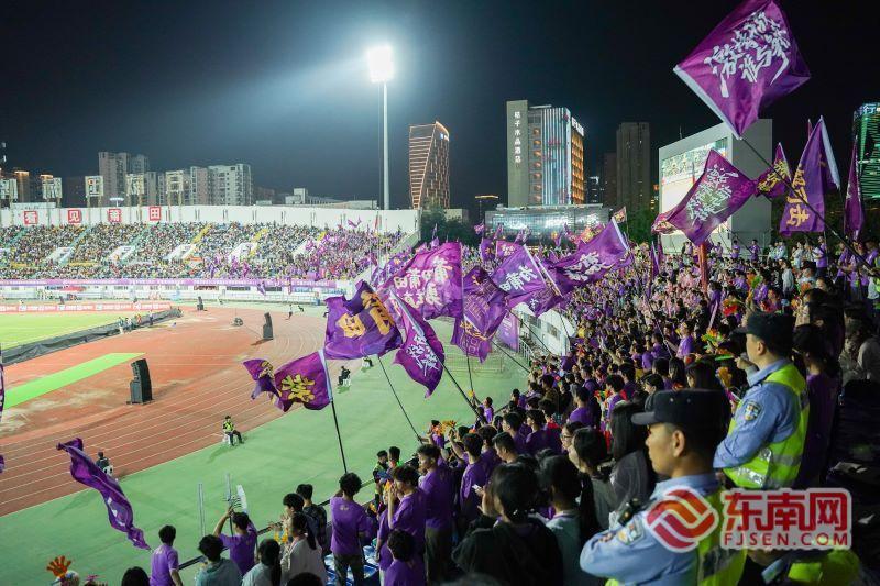 妈祖传情绿茵逐梦 “闽超”莆田VS泉州激情比拼燃动莆阳(图3)