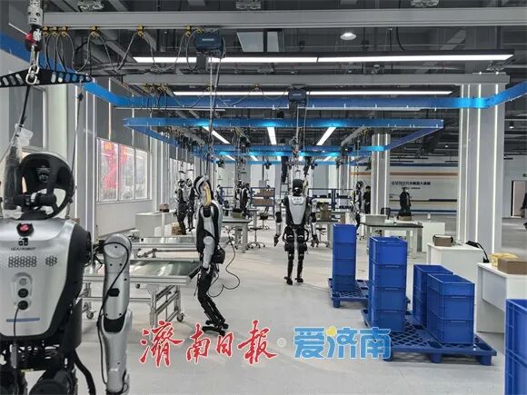 石景山人形机器人数据训练中心全面升级(图1)