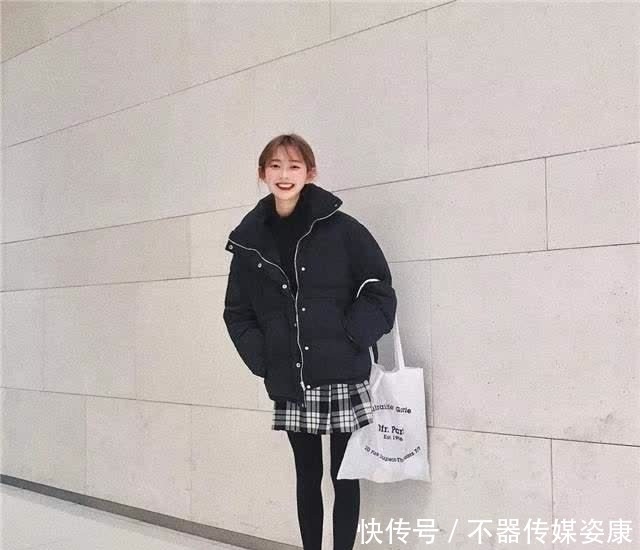准大学生展示“炫舞激情”参加NBA啦啦队选拔(图1)