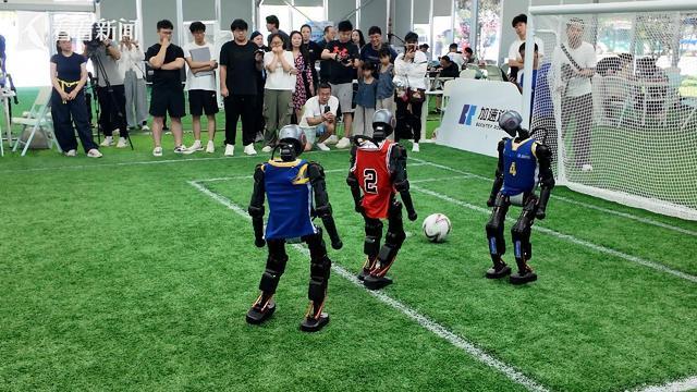 钢铁球员集结2025世界人形机器人运动会将至(图3)
