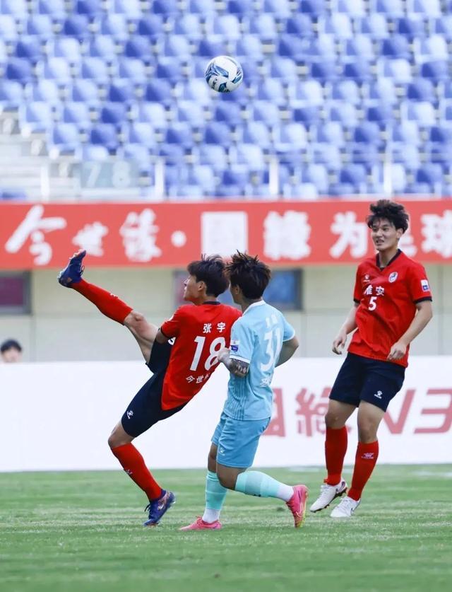 场地越玩越大！登上“苏超榜一”的他比赛结束后就去上大学(图7)