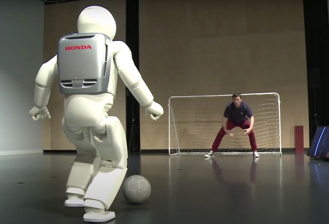 如果让RoboCup机器人训练男足出线的概率会不会大一点？(图9)