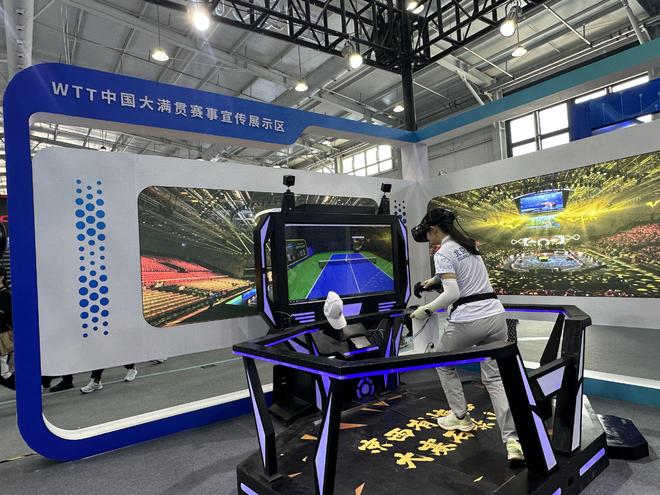 功勋机器人集中亮相首钢园服贸会也可以看机器人足球比赛(图2)