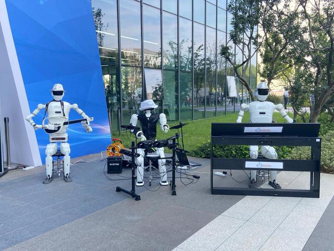 机器人“总动员”长沙上演AI赋能千行百业(图4)