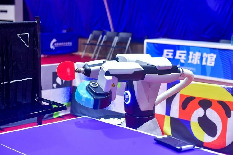 机甲争锋！2025年湖北省机器人运动大赛在江夏盛大开幕科技与激情的完美碰撞！