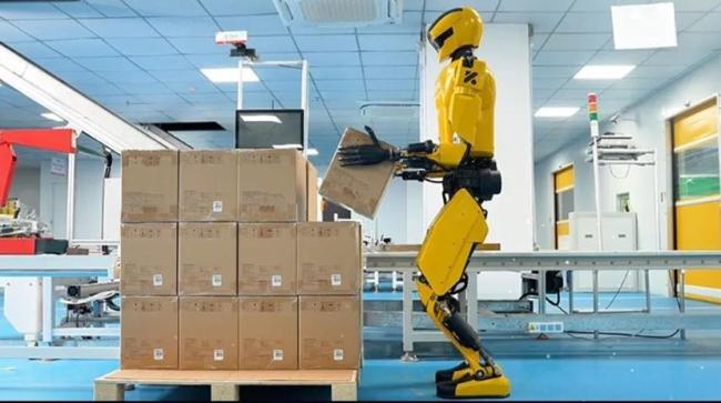 宇树机器人在韩国穿衬衫跳街舞 人机协作新时代(图3)