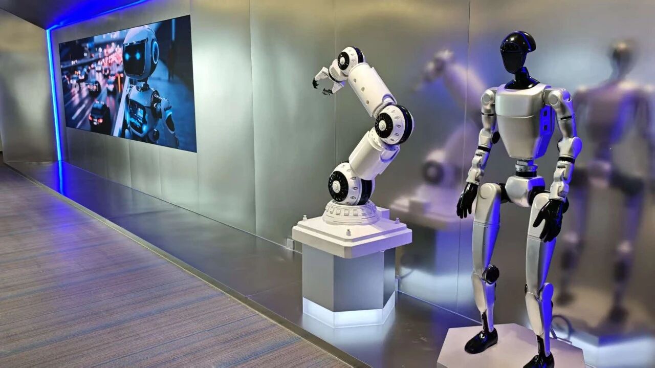 青岛市具身智能机器人公共训练场揭牌 打造产业升级新引擎(图4)