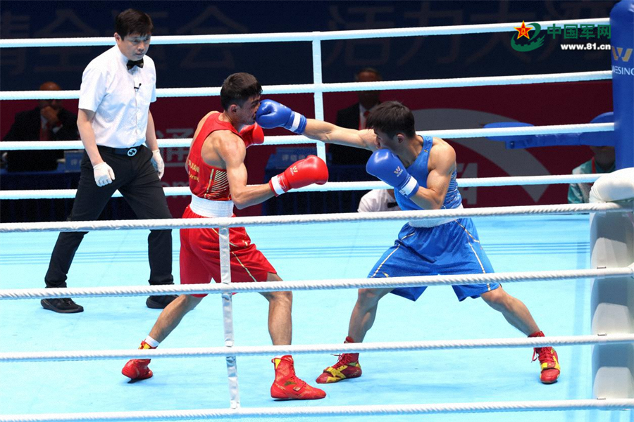 看现场丨全运会拳击比赛在深圳落幕 人形机器人亮相颁奖仪式(图4)