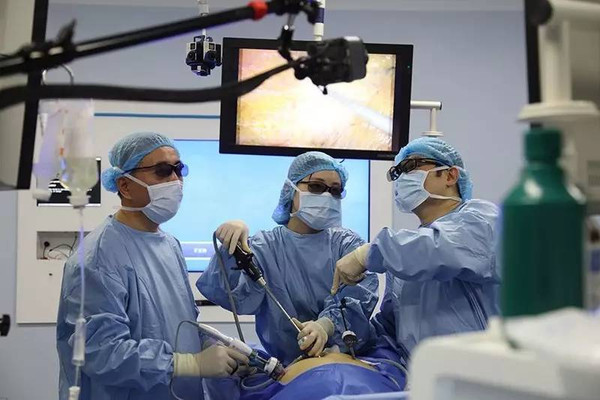 深度天极网_智能设备_智能眼镜(图1)