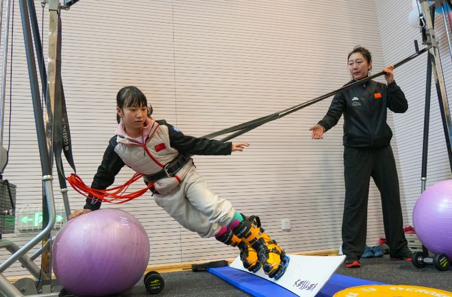 没有冰雪但有热爱！静安这项品牌赛事“五周岁”助力冰雪经济不断升温(图8)