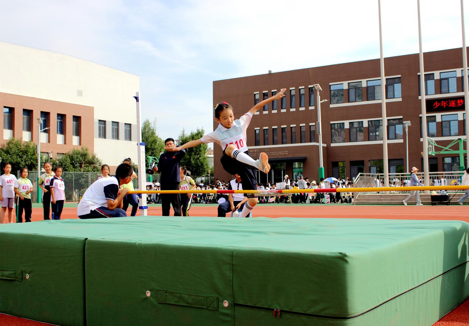 少年逐梦心向党 喜迎华诞展活力——济南市历城区祥泰实验学校2024年秋季运动会圆满落幕(图4)