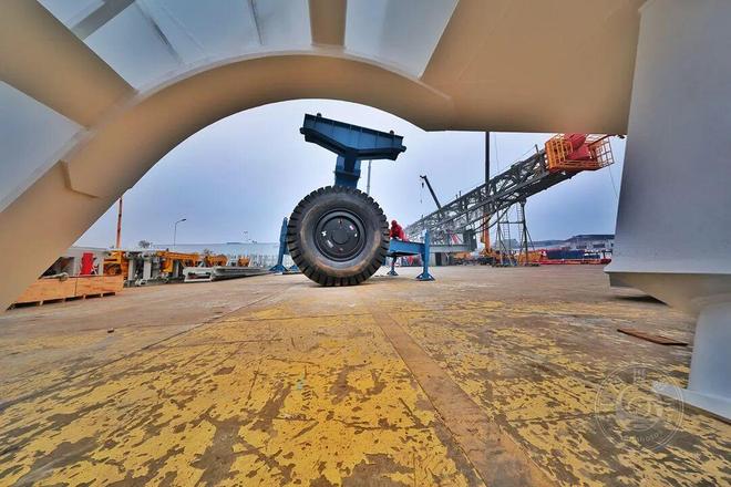 李亚隆:韧性2025(图9)