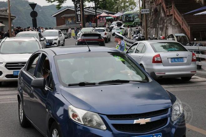 李亚隆:韧性2025(图18)