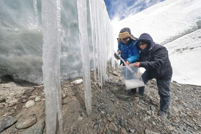 李亚隆:韧性2025(图22)