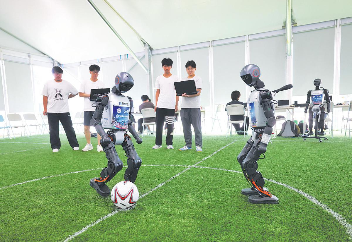 近日国产足球机器人有了新进展期待2050年替代国足实现梦想