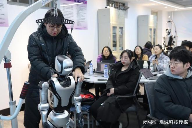 2026首期具身智能机器人大赛训练营津门启航(图4)