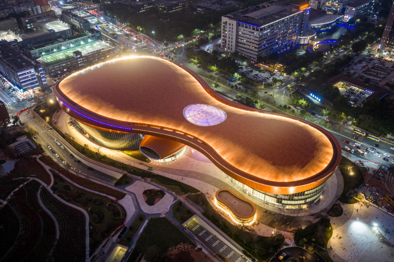 全国首个鸿蒙剧场落地深圳龙岗(图2)