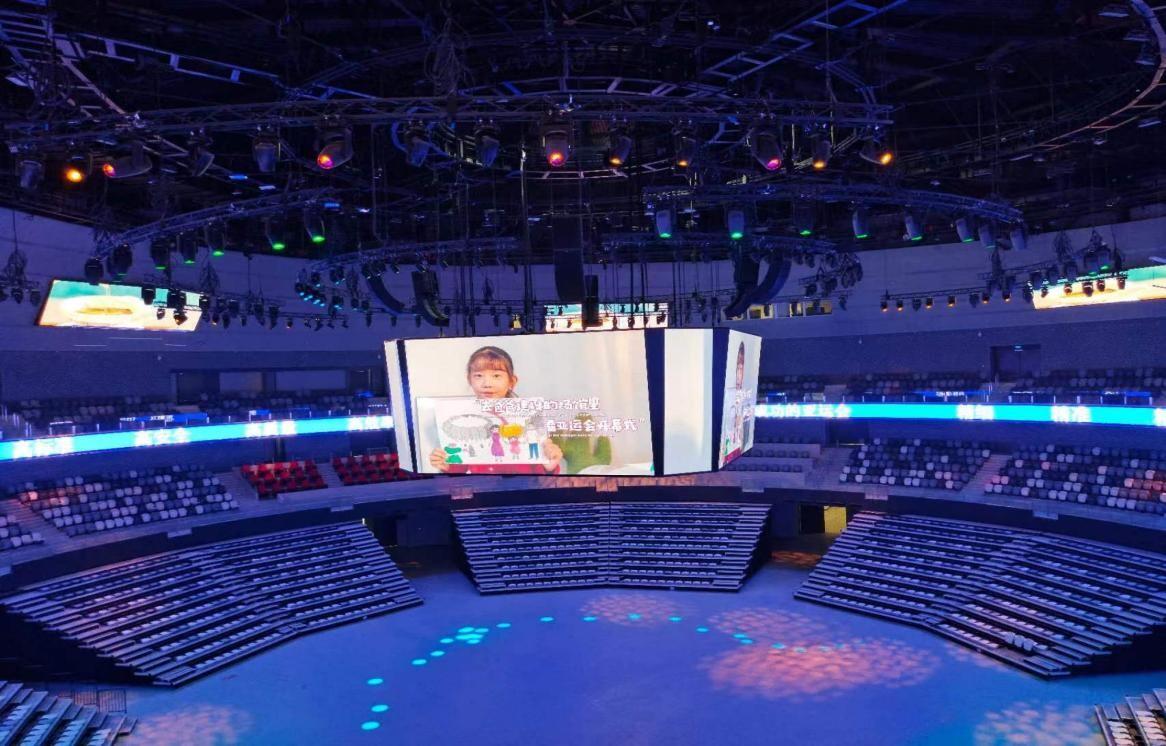 深圳龙岗区建成全国首个“鸿蒙剧场”