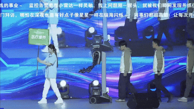 硅谷还在「卷PPT」中国机器人大军上岗！看呆歪果仁(图5)