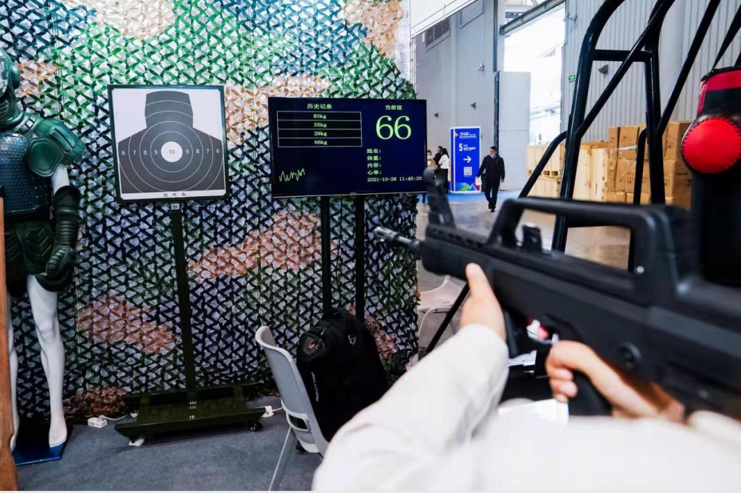 于适策马周深跨界冯巩搭档AI机器人2026辽视春晚玩出新高度