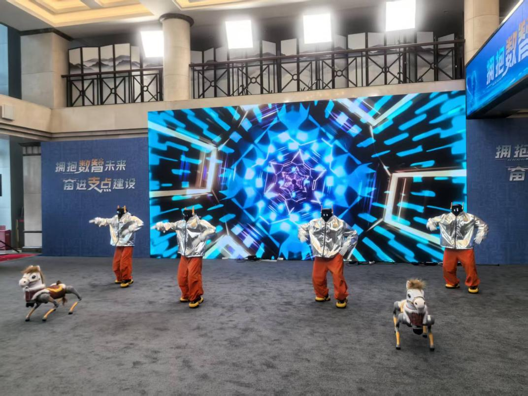 湖北“新春第一会”Ta们硬核亮相(图7)